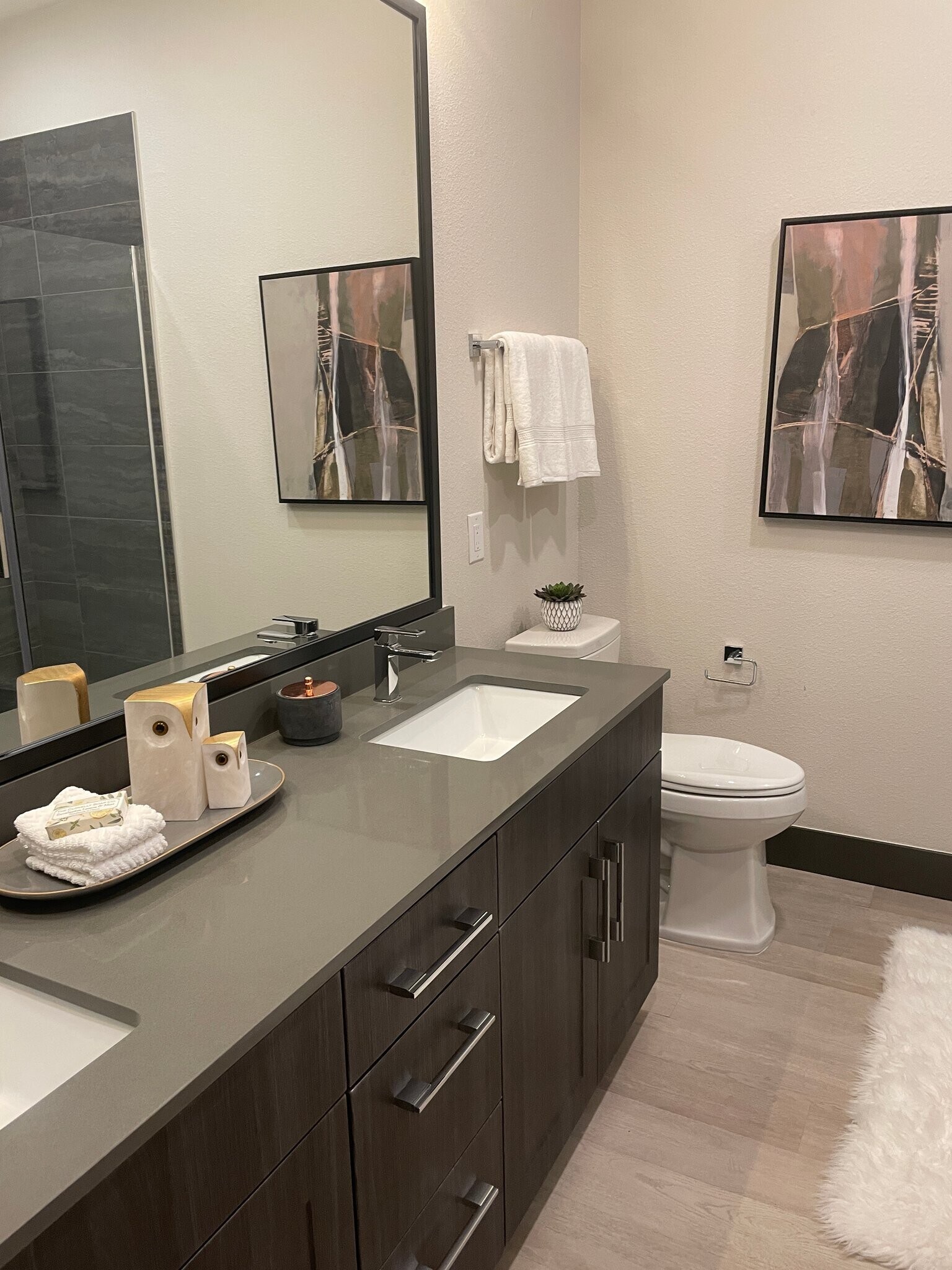 Building Photo - 2600 Wewatta Way