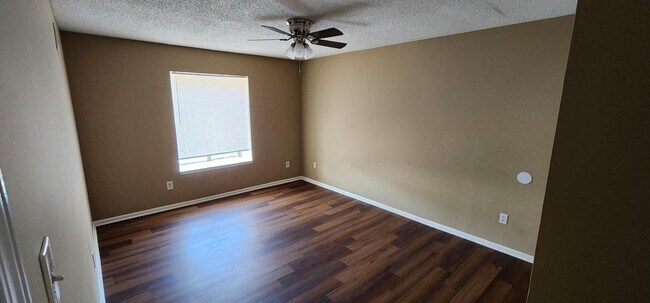 Building Photo - 5265 Chatfield Dr