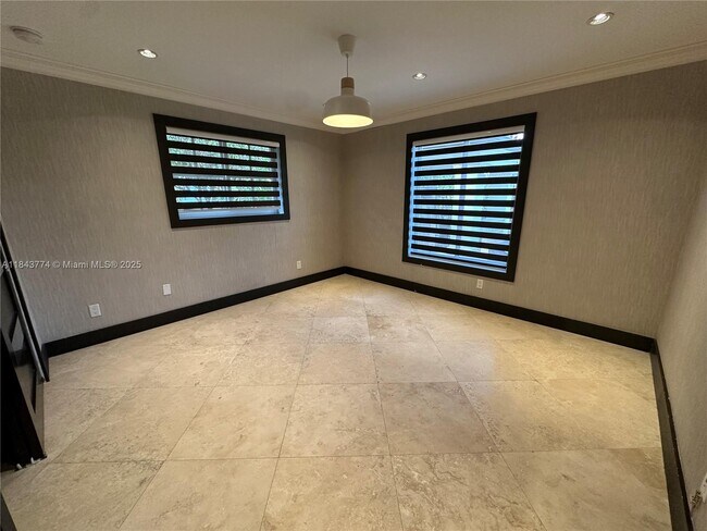 Building Photo - 9341 Dickens Ave