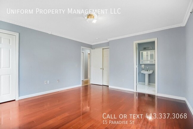 Building Photo - 15 Paradise St