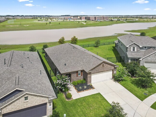Building Photo - 2223 Islawild Wy