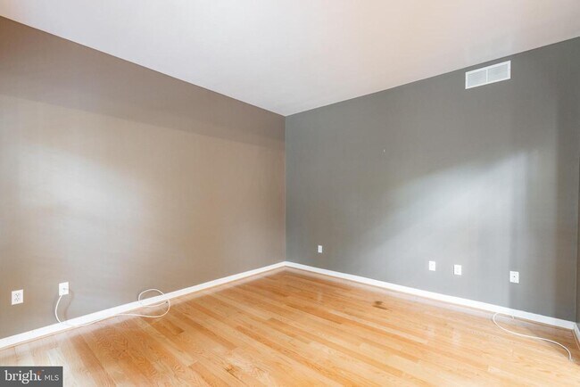 Building Photo - 210 Garrison Forest Rd
