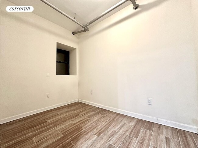 Building Photo - 200 W 119th St