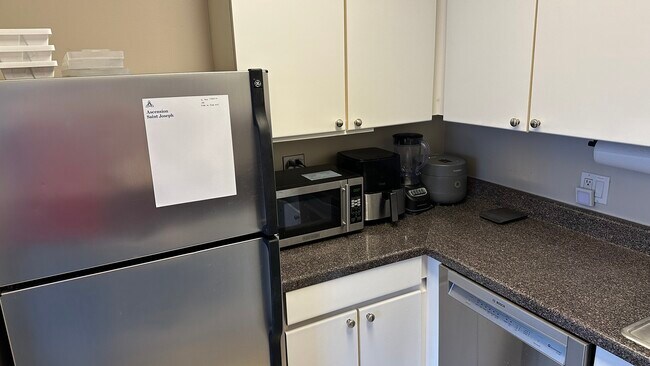 Building Photo - 440 N Wabash Ave