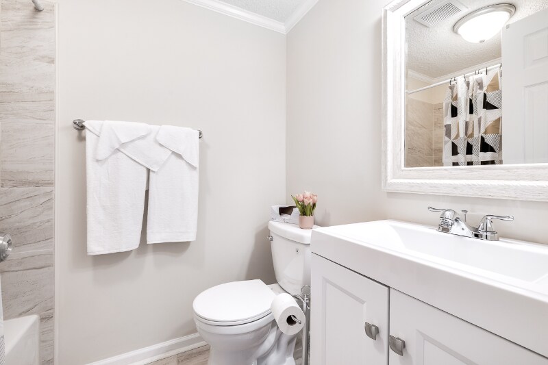 Building Photo - 105 Maple Cir