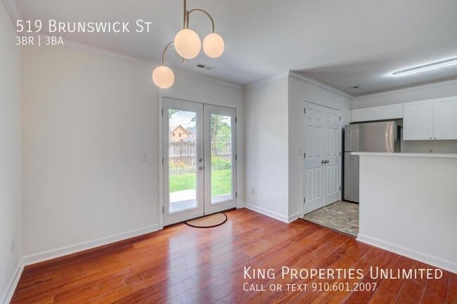 Building Photo - 519 Brunswick St
