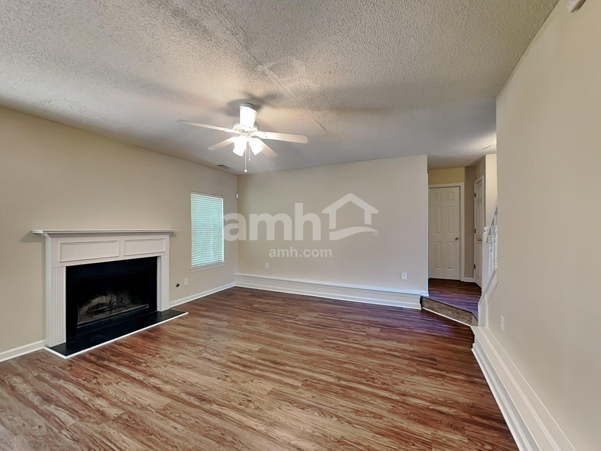 Building Photo - 129 Kentwood Springs Dr