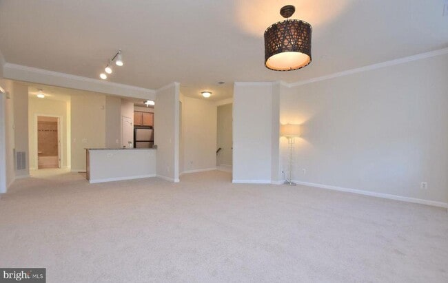 Building Photo - 42287 San Juan Terrace