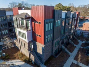 Building Photo - 400 Pratt Dr SE