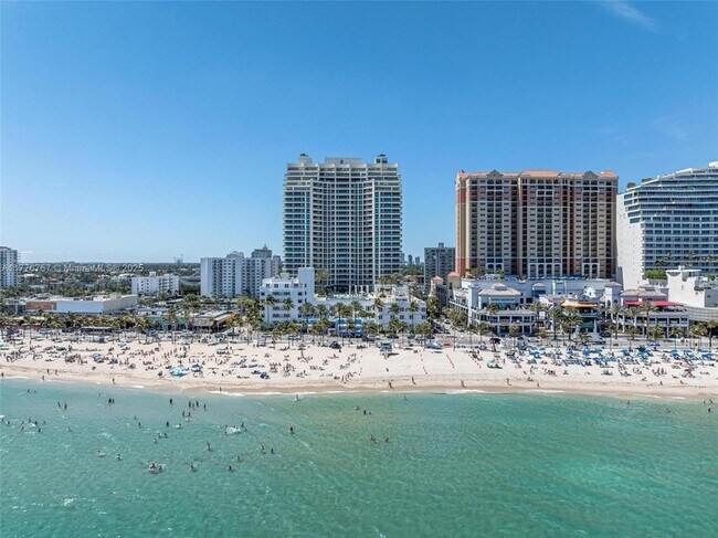 Building Photo - 101 S Fort Lauderdale Beach Blvd
