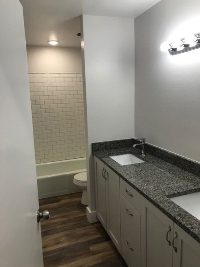 Building Photo - Orem 2 bedroom Rental