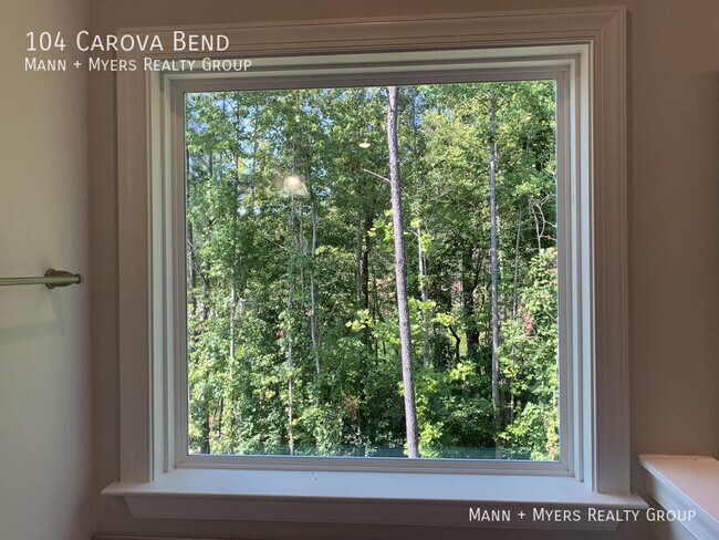 Building Photo - 104 Carova Bnd