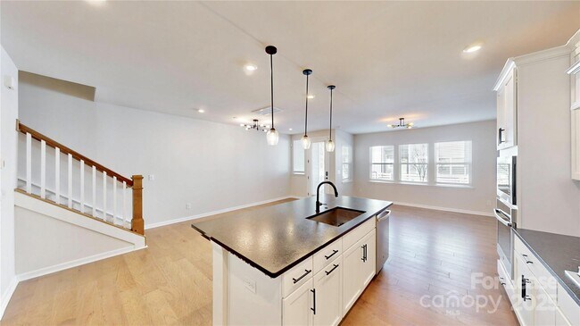 Building Photo - 509 Myrick Aly