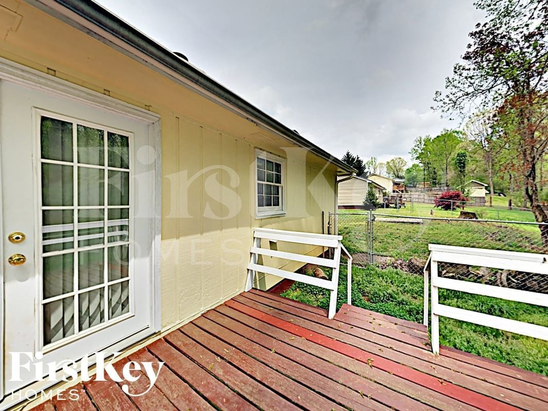 Building Photo - 4477 Sardis Dr