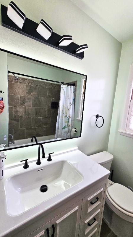 Building Photo - 7433 15th Ave S