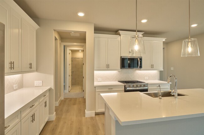 Building Photo - 20730 Open Range Ct