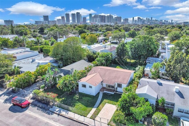 Building Photo - 130 NW 48th St