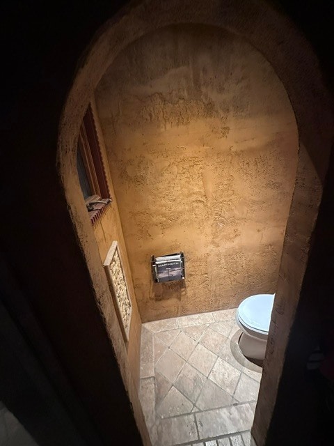Toilet Water Closet - 870 W 19th St