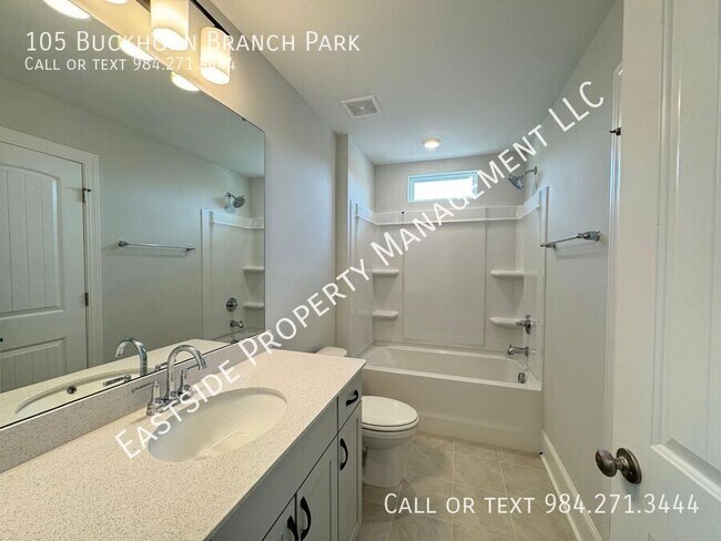 Building Photo - 105 Buckhorn Br Pk