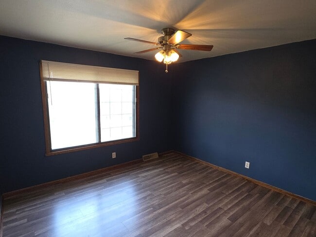 Building Photo - 3 bedroom Mukwonago townhome