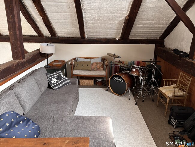 Building Photo - 16 Wilbur Rd