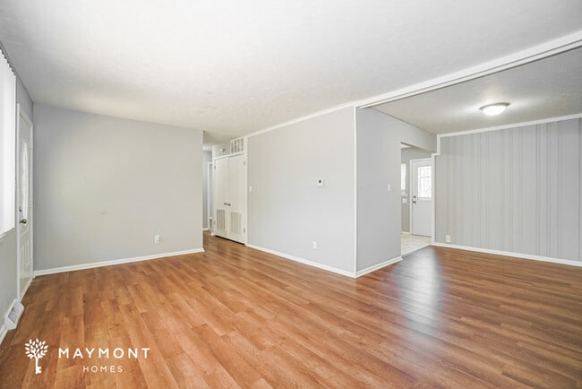 Building Photo - 1408 Lillian Ln