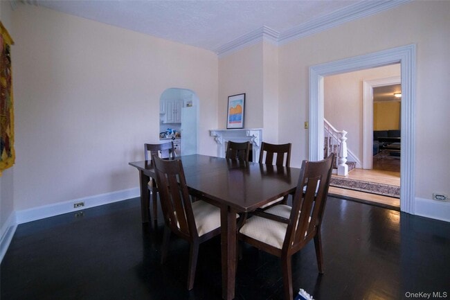 Building Photo - 128 Lakeview Ave