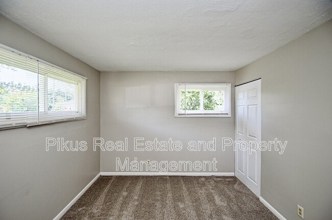 Building Photo - 3055 13th St