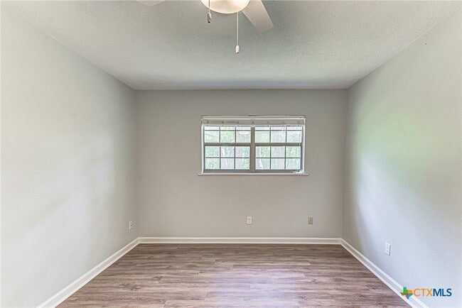Building Photo - 313 Ranger Dr