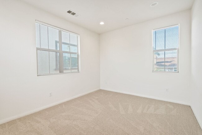 Building Photo - Beautiful newly built 4 bedroom, 3 bath home in the quiet, gated community of Westgate!