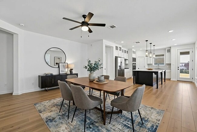 Building Photo - 11211 Midland Hawthorn Pl