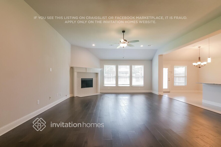 Building Photo - 1617 Whispering Trail Dr