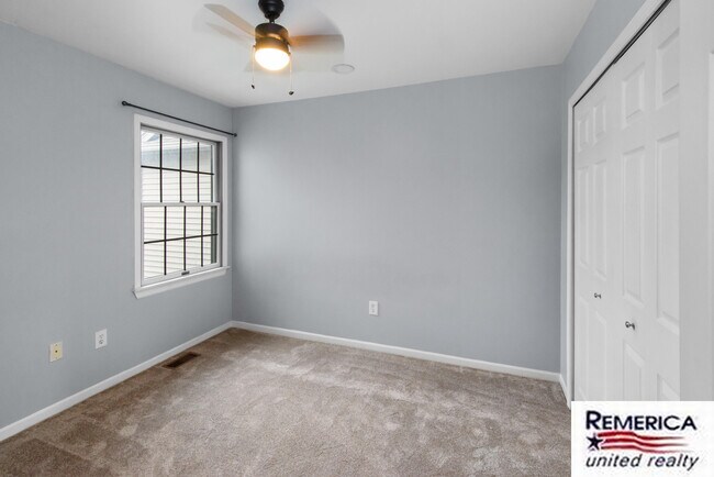 Building Photo - 45189 Horseshoe Dr