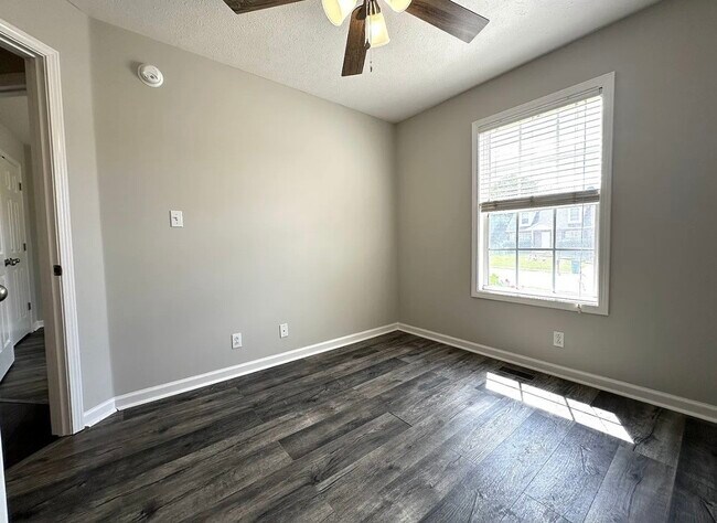 Building Photo - 1641 Cedar Springs Cir