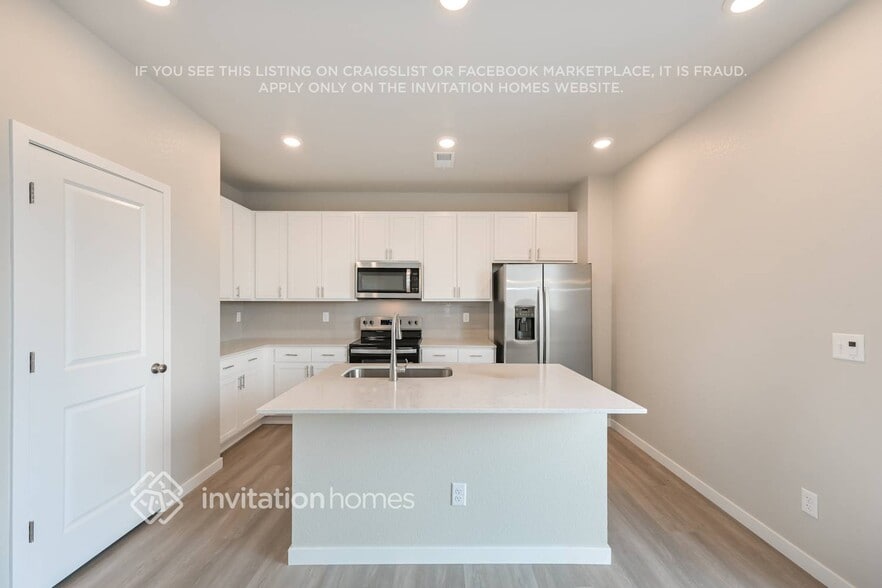 Building Photo - 22835 E 47th Ave