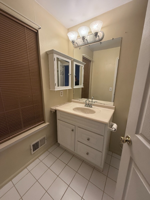 Building Photo - 708 Stony Brook Way