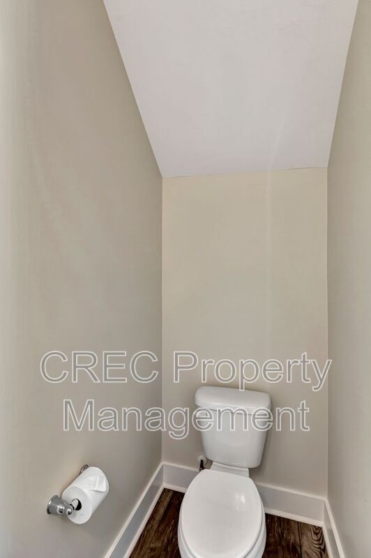 Building Photo - 7811 Park Gate Dr