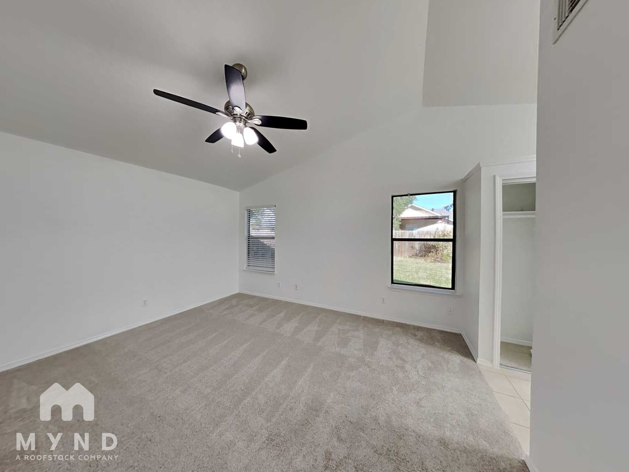 Building Photo - 4645 Baytree Dr