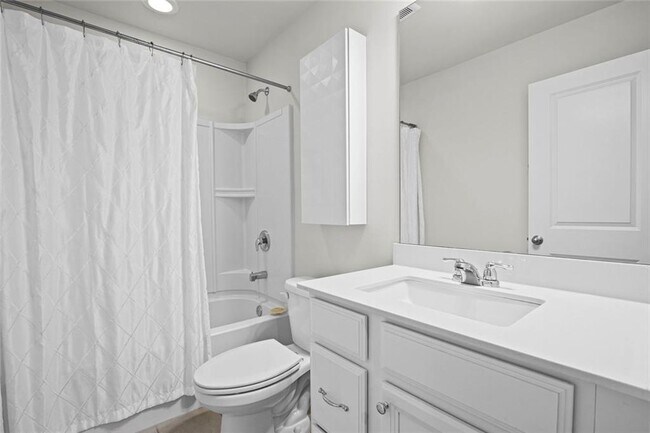 Building Photo - 2779 White Oak Ln