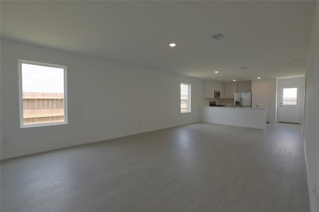 Building Photo - 111 Cedar Elm Ct