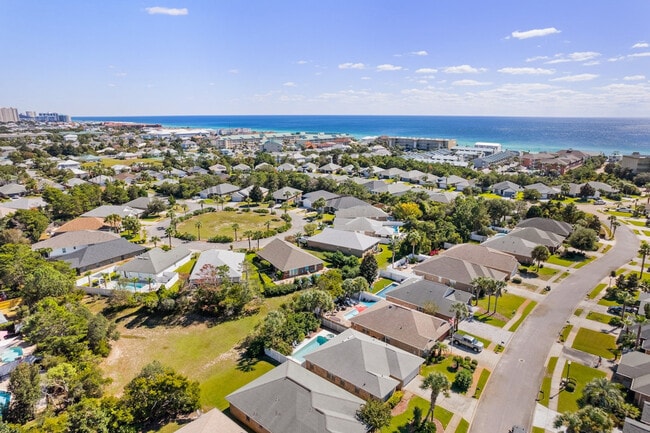 Building Photo - 75 Secret Harbor Dr