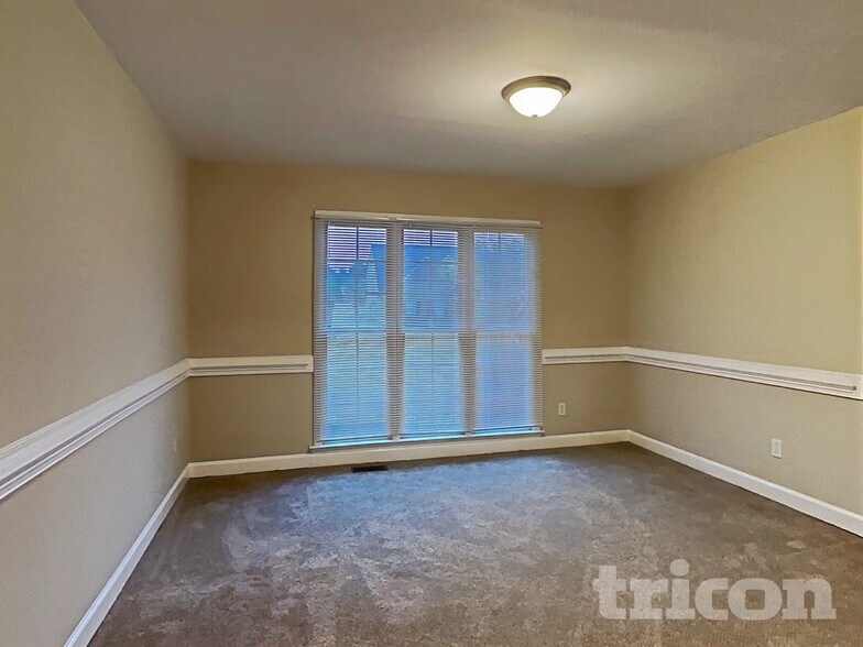 Building Photo - 618 Tillman Ct