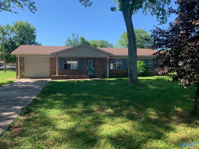 Primary Photo - 21045 Myrtlewood Dr