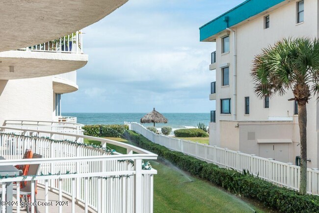 Building Photo - 601 N Miramar Ave
