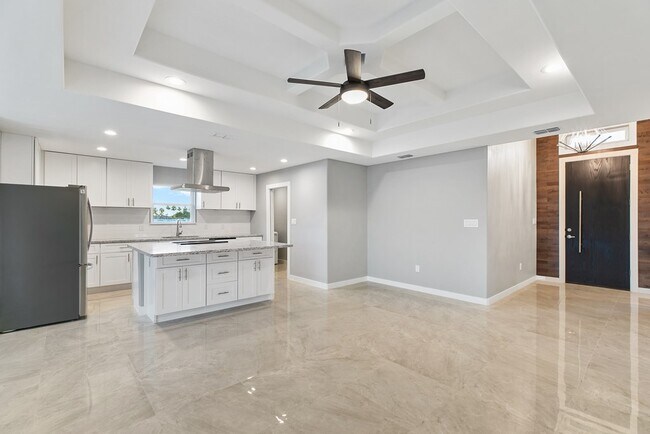 Building Photo - 4 Augusta Dr