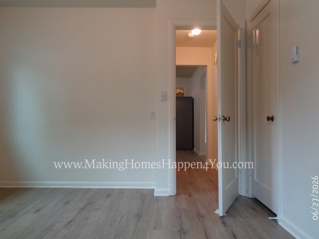 Building Photo - 1945 23rd St NE