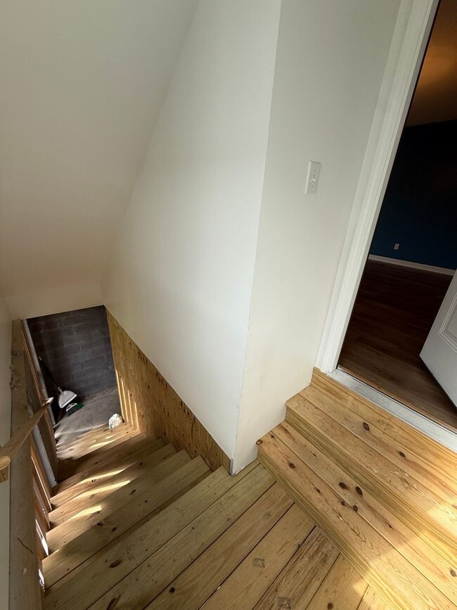 Building Photo - Move In Ready Townhome in Marshview Commons