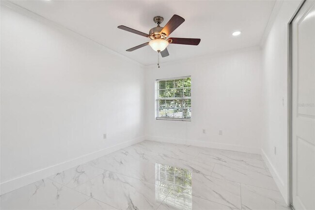 Building Photo - 8708 Thornwood Ln