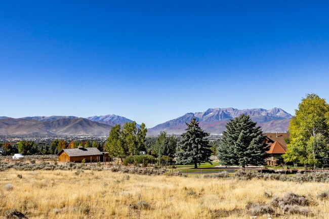 Building Photo - Mountain Escape with Stunning Timpanogos V...