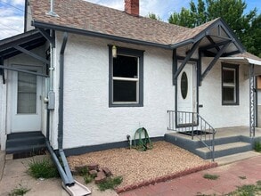Building Photo - Great 2 Bed, 2 Bath Home